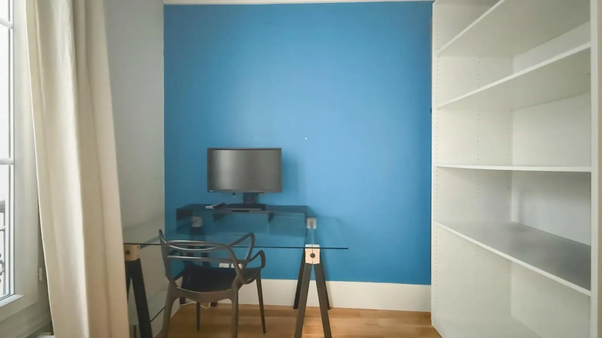 Flexliving - Whole Flat - Crozatier Apartment Paris France